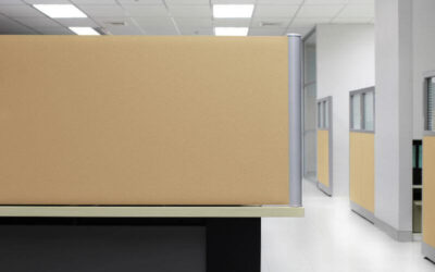 Partisi portable untuk sewa kantor jangka pendek: praktis, fleksibel, & modern. Hubungi Alesha Interior untuk solusi ruang kerja Anda