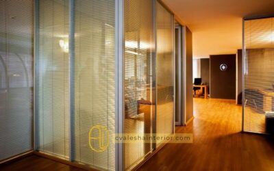 Partisi ruangan kaca dan kayu: Mana yang lebih cocok untuk rumah Anda? Temukan kelebihan, kekurangan, dan tips dari Alesha Interior
