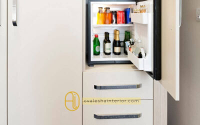 Cara membuat mini bar multifungsi dengan rak untuk rumah Anda. Dapatkan ide praktis & konsultasi gratis dari Alesha Interior